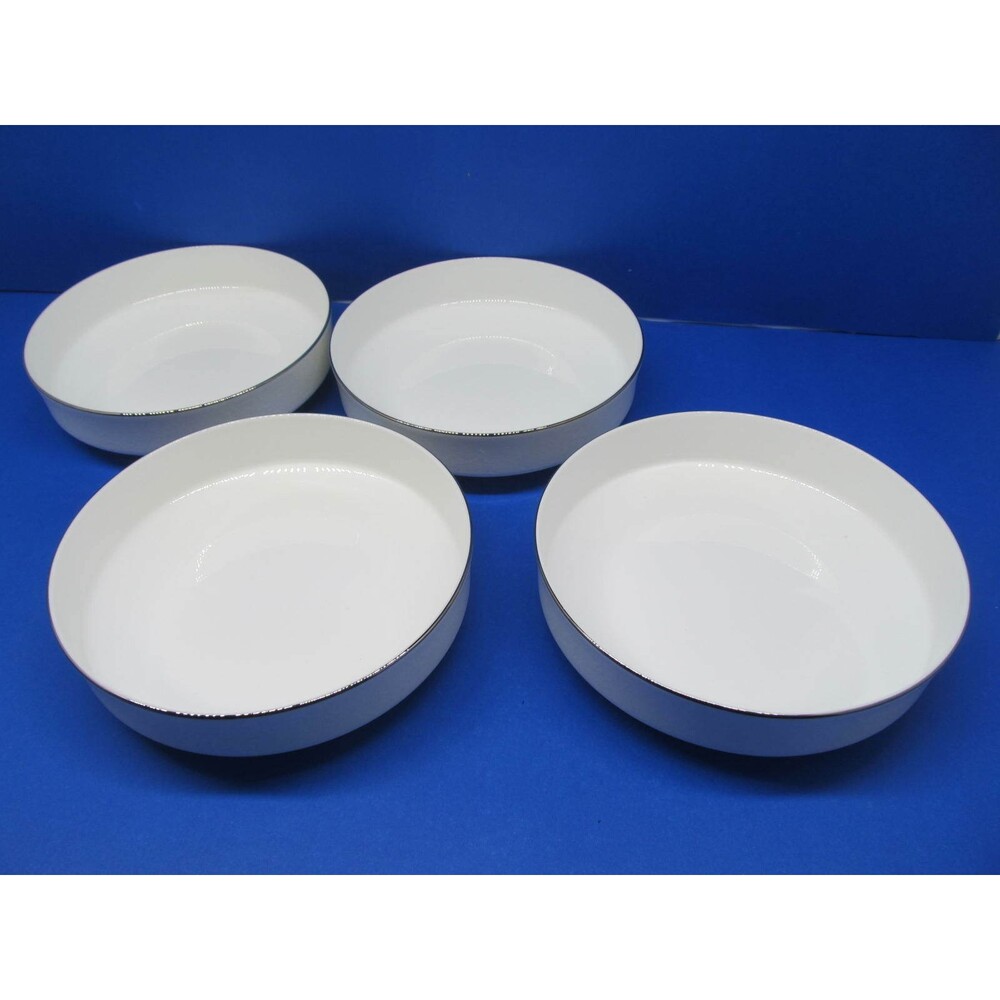 Mikasa Rochelle Bone China 6 1/2" Soup Cereal Bowls Bundle of 4 Excellent